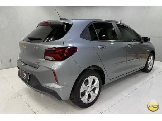 CHEVROLET Onix - foto 5