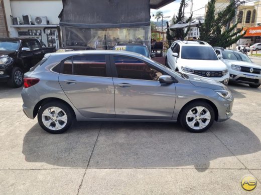 CHEVROLET Onix - foto 2