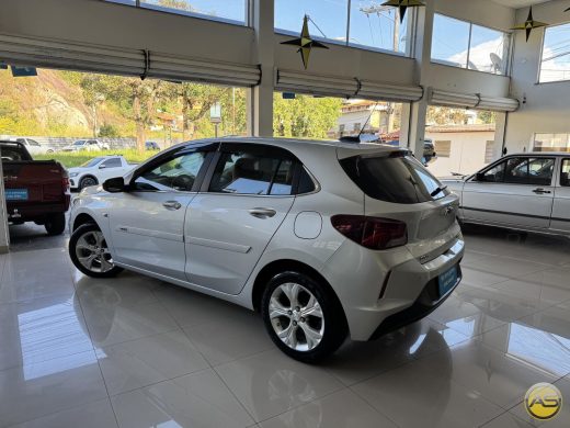 CHEVROLET Onix - foto 2