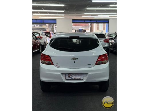 CHEVROLET Onix - foto 5