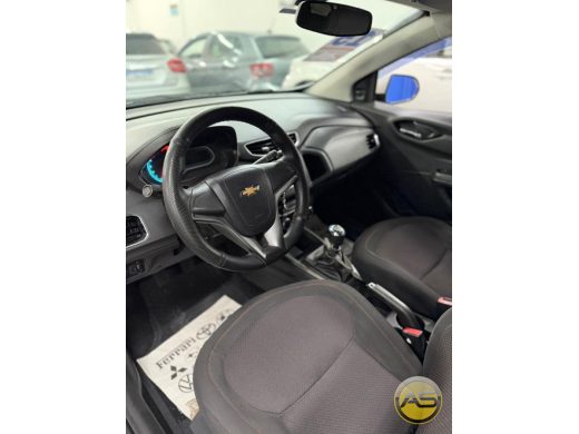 CHEVROLET Onix - foto 6