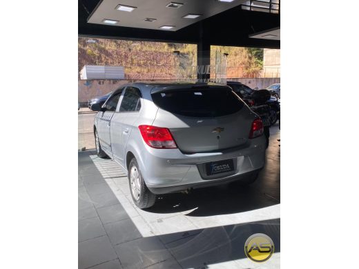 CHEVROLET Onix - foto 4