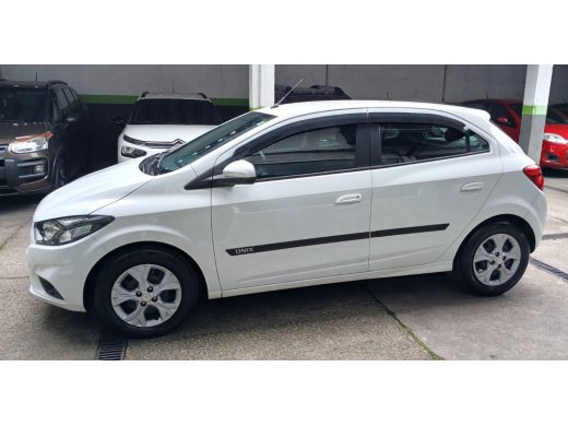CHEVROLET Onix - foto 8