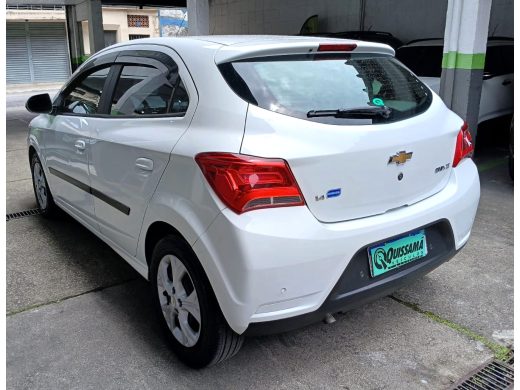 CHEVROLET Onix - foto 2