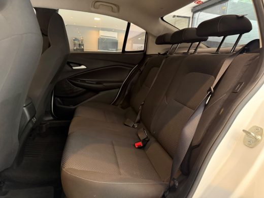 CHEVROLET Onix - foto 3