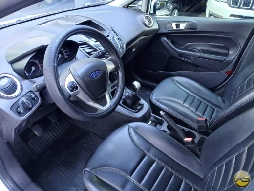 FORD Fiesta - foto 8