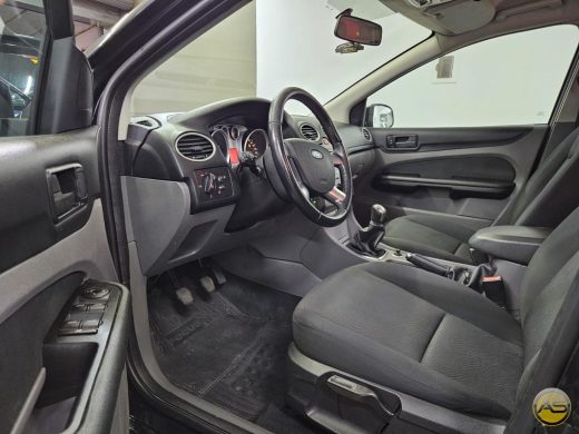FORD Focus - foto 7