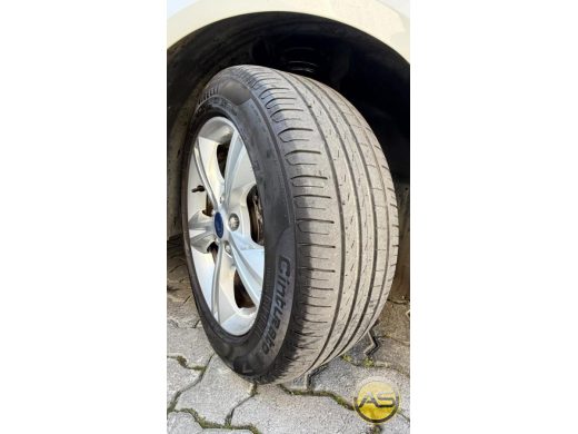 FORD Focus - foto 8