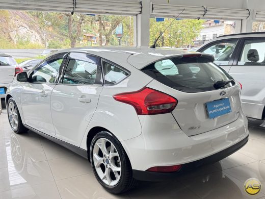 FORD Focus - foto 3