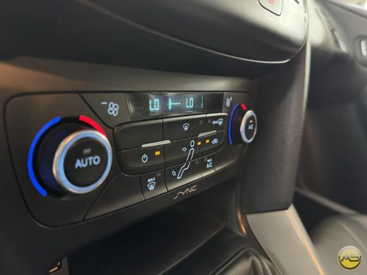 FORD Focus - foto 8