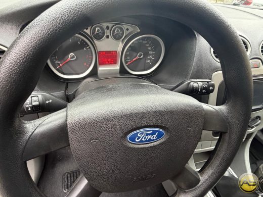 FORD Focus - foto 5