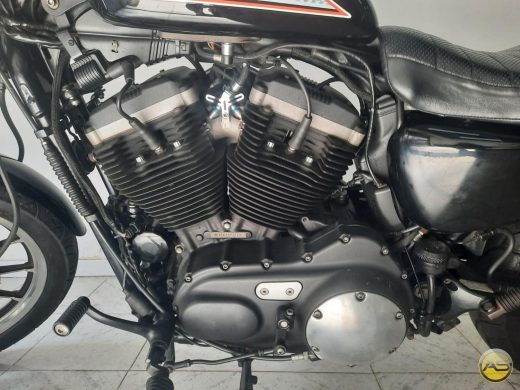 HARLEY-DAVIDSON SPORTSTER XL 883 R - foto 4