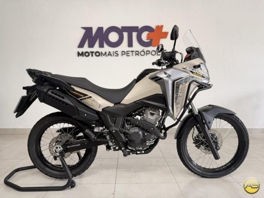 HONDA XRE 300 SAHARA ADVENTURE - foto 2