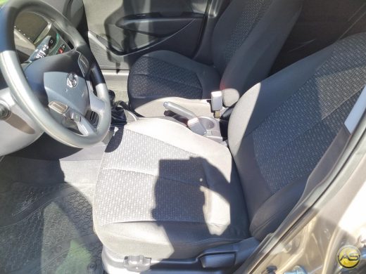 HYUNDAI HB20 - foto 6
