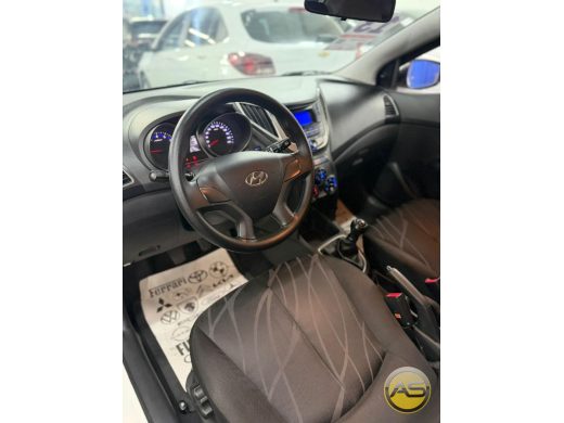 HYUNDAI HB20 - foto 5