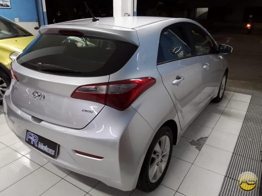 HYUNDAI HB20 - foto 4