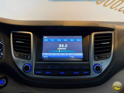 HYUNDAI Tucson - foto 2