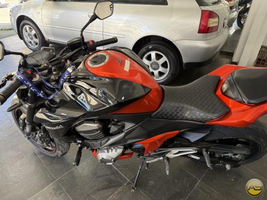 KAWASAKI Z800 - foto 8