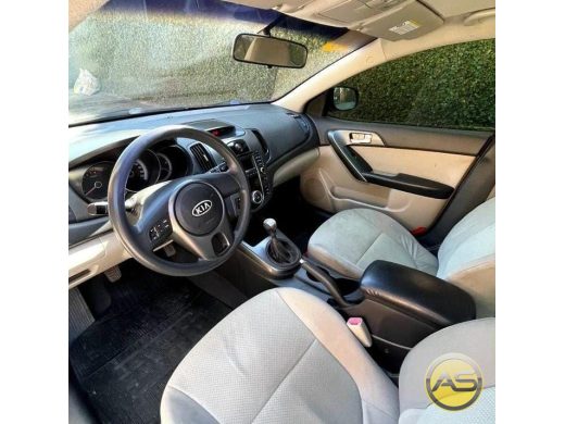 KIA Cerato - foto 4