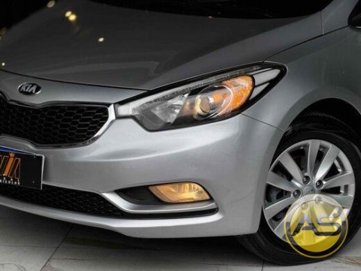 KIA Cerato - foto 2