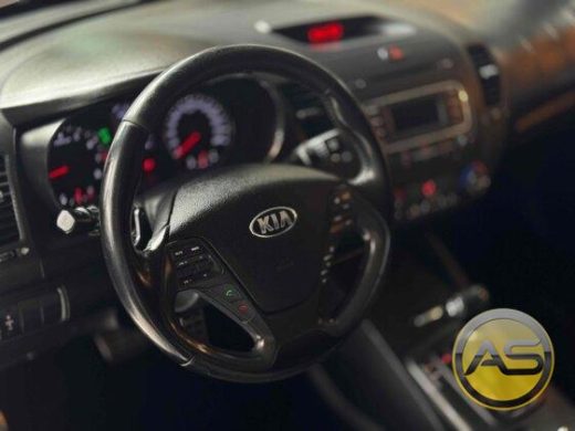 KIA Cerato - foto 4