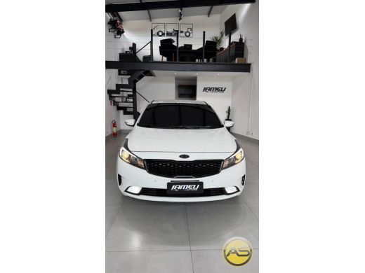 KIA Cerato - foto 3