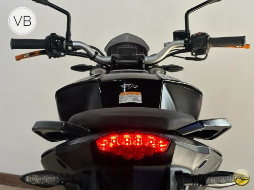 KTM 390 Duke - foto 4