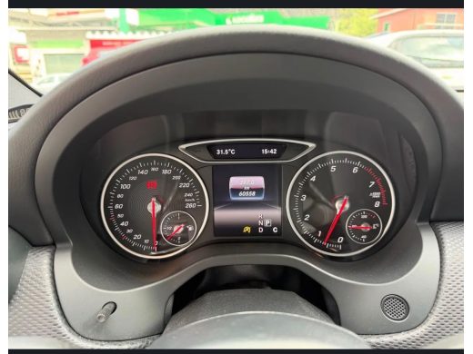 MERCEDES-BENZ A 200 - foto 8