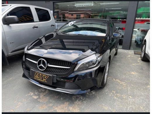 MERCEDES-BENZ A 200 - foto 2