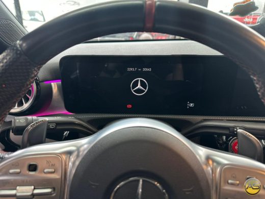 MERCEDES-BENZ A 35 AMG - foto 6