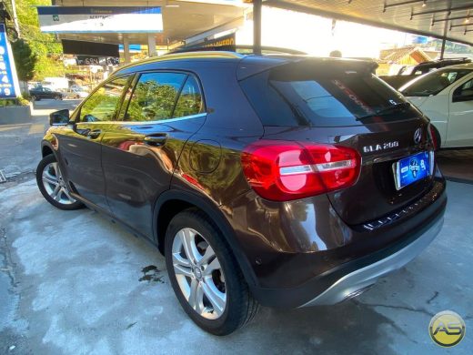MERCEDES-BENZ GLA 200 - foto 4