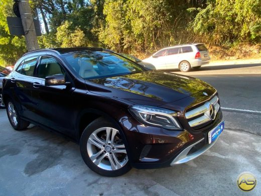 MERCEDES-BENZ GLA 200 - foto 5