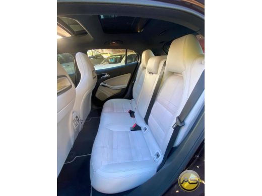 MERCEDES-BENZ GLA 200 - foto 7