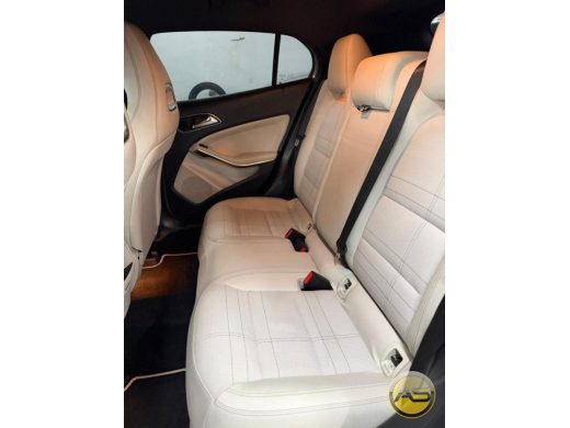 MERCEDES-BENZ GLA 200 - foto 7