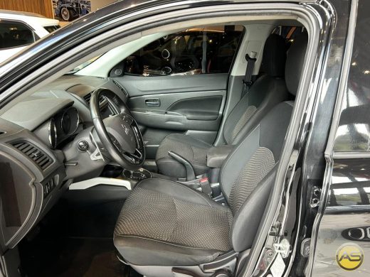 MITSUBISHI ASX - foto 4