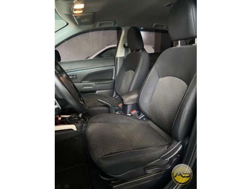 MITSUBISHI ASX - foto 2