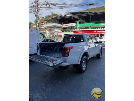 MITSUBISHI L200 Triton - foto 5