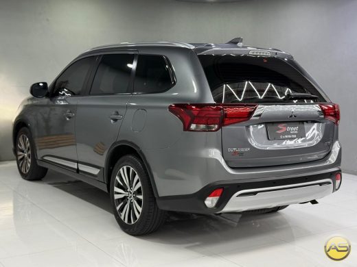 MITSUBISHI Outlander - foto 5