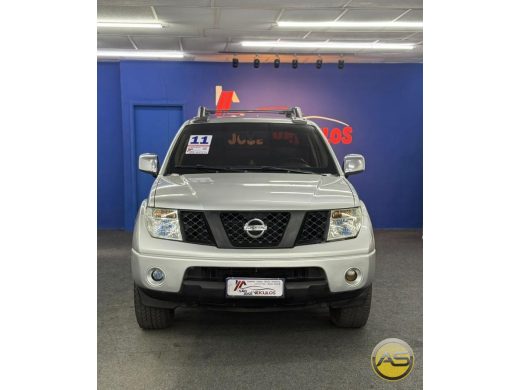NISSAN Frontier - foto 2
