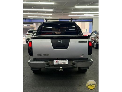 NISSAN Frontier - foto 5
