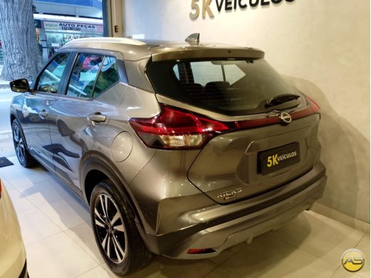 NISSAN Kicks - foto 2