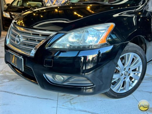 NISSAN Sentra - foto 2
