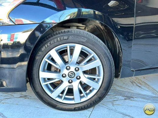 NISSAN Sentra - foto 3