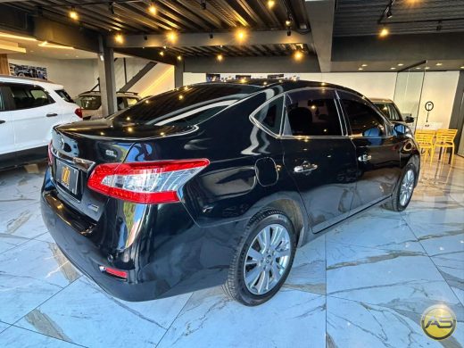 NISSAN Sentra - foto 6