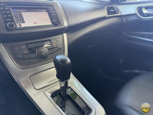 NISSAN Sentra - foto 10