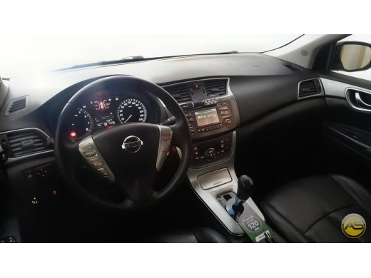 NISSAN Sentra - foto 4