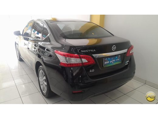 NISSAN Sentra - foto 8