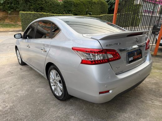 NISSAN Sentra - foto 5