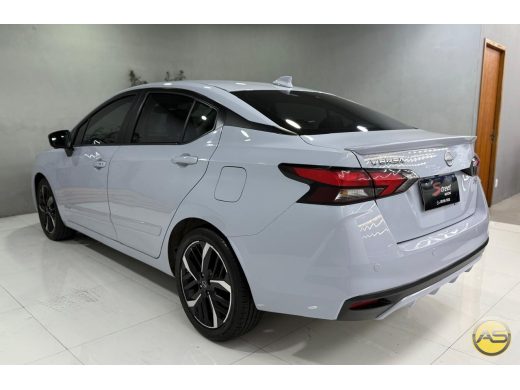 NISSAN Versa - foto 4