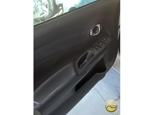 NISSAN Versa - foto 5
